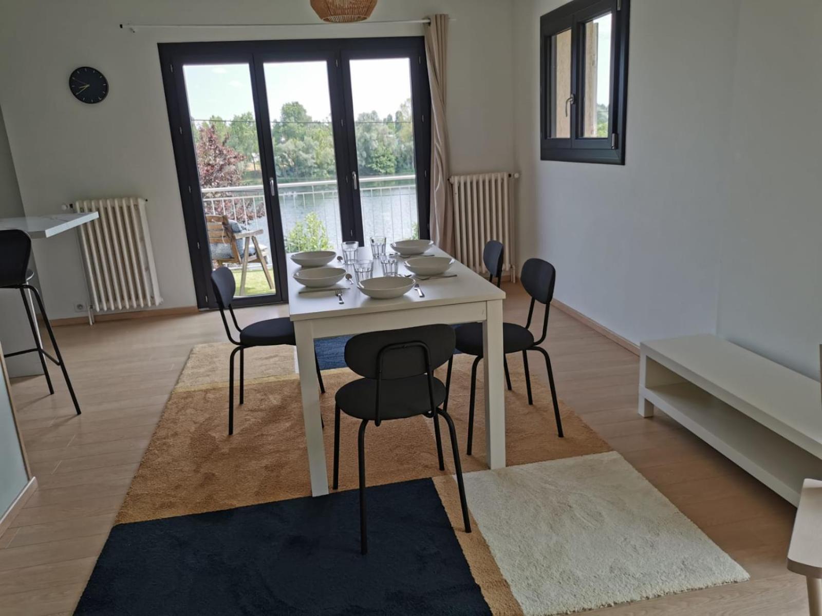 La Rive Du Doubs - 2 Chambres - 5 Pers - 56, Chemin Du Canal Du Rhone Au Rhin Dole Exterior foto