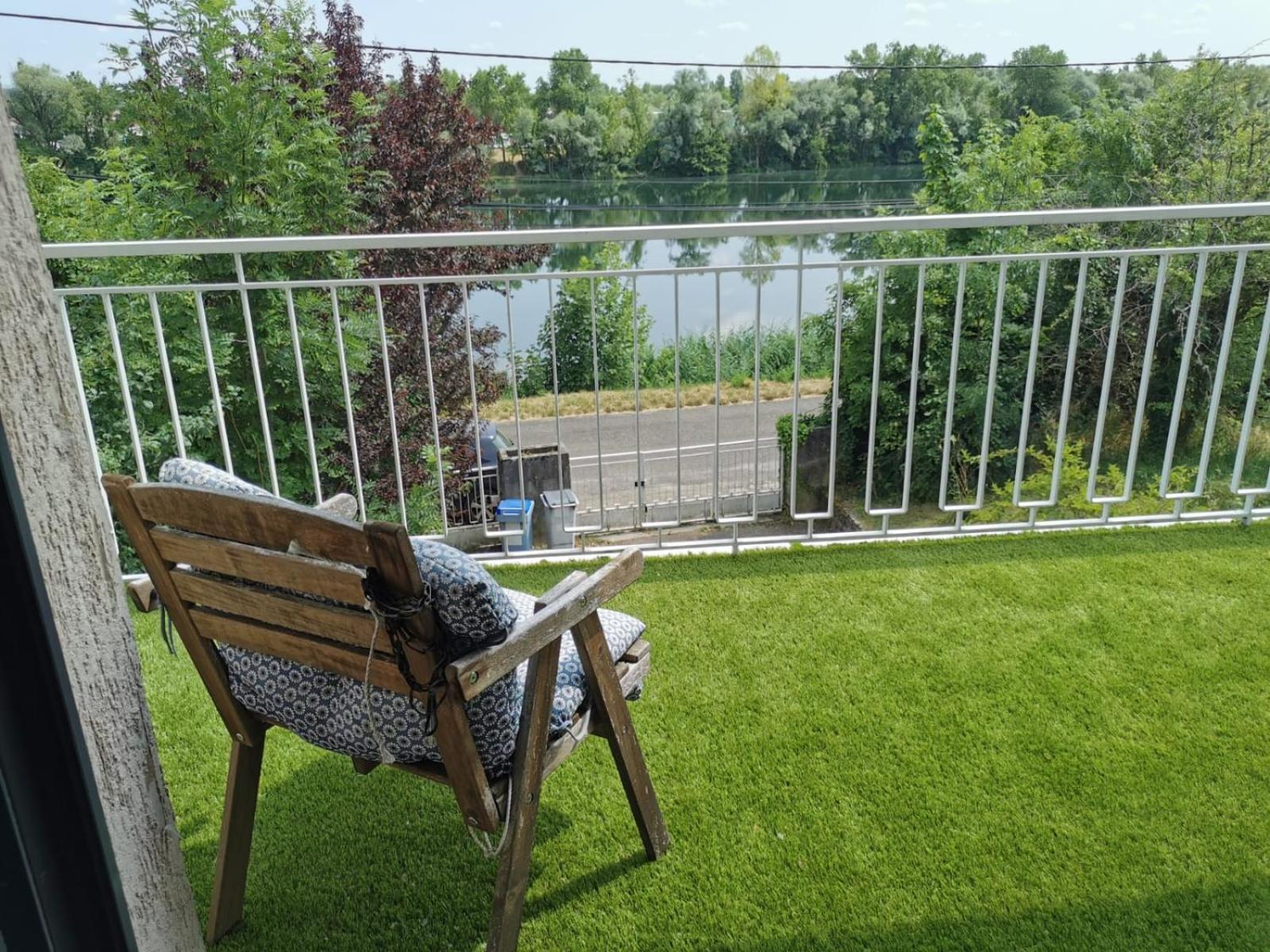 La Rive Du Doubs - 2 Chambres - 5 Pers - 56, Chemin Du Canal Du Rhone Au Rhin Dole Exterior foto